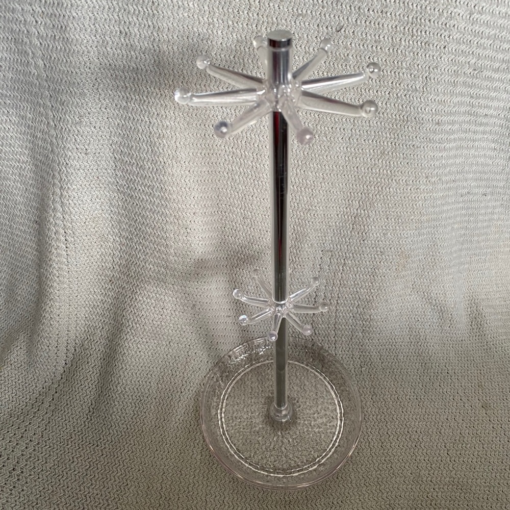 SOLD 🔴 Jewelry stand organizer